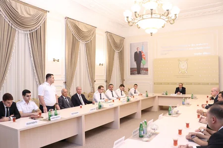 Baş Prokuror Vətən müharibəsində iştirak edən prokurorluq işçiləri ilə görüşüb