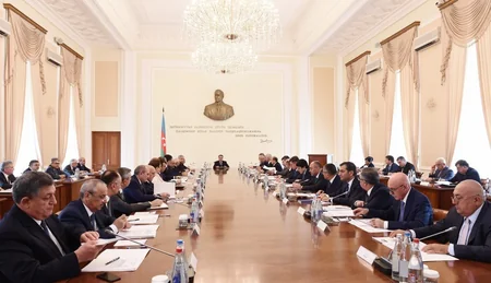 Baş nazirin sədrliyi ilə Nazirlər Kabinetinin növbəti iclası keçirilib