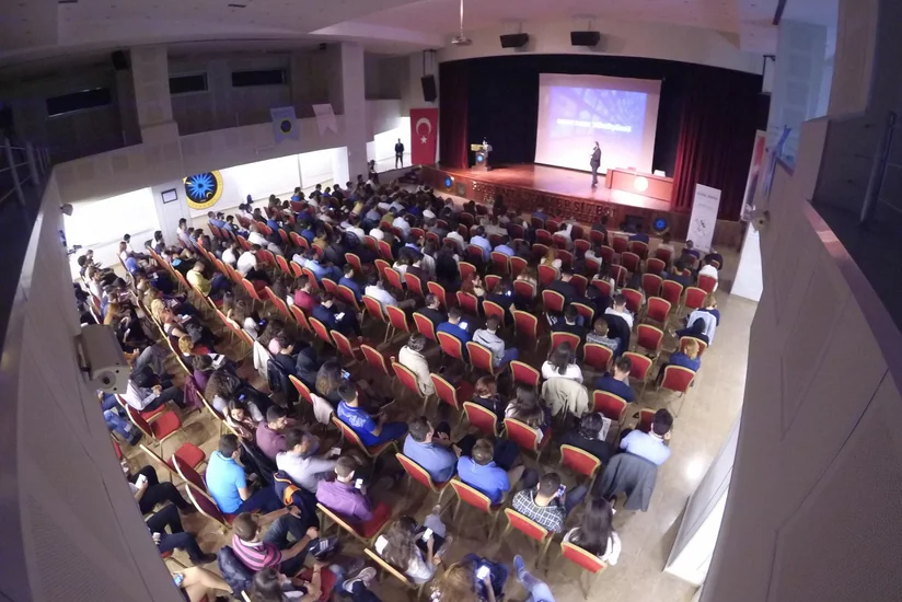 INDEX-in təşkilatçılığı ilə Rəqəmsal Media Zirvəsi layihəsi baş tutub