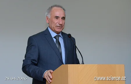 ​Türkmən şairi M.Fəraqinin Azərbaycan dilinə tərcümə edilmiş “Divan”ının təqdimatı olub