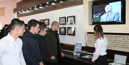 Suraxanı rayonunda çağırışçılar hərbi xidmətə yola salınıblar