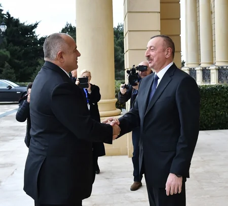 Azərbaycan Prezidentinin Bolqarıstanın Baş naziri ilə təkbətək görüşü olub