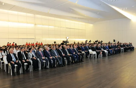 “Ən yaxşı təqdimat” müsabiqəsinin qalibləri Bakıda mükafatlandırılıb