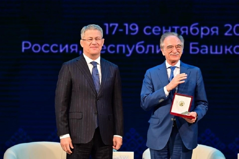 Полад Бюльбюль оглу получил звание народного артиста Башкортостана