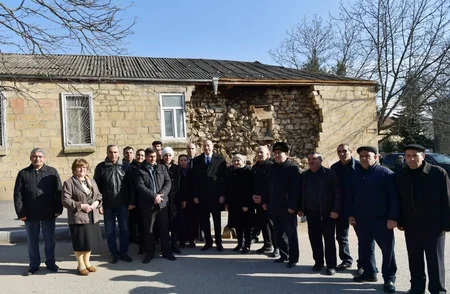 Prezident İlham Əliyev zəlzələ bölgəsinə gedib - FOTOLAR - YENİLƏNİB
