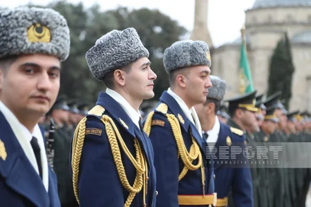 Bakıda hərbi orkestrlərin müşayiəti ilə Zəfər yürüşü keçirilib - YENİLƏNİB