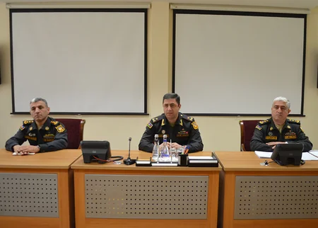 Azərbaycan Ordusunun kadr orqanı işçiləri ilə keçirilən təkmilləşdirmə kursu başa çatıb