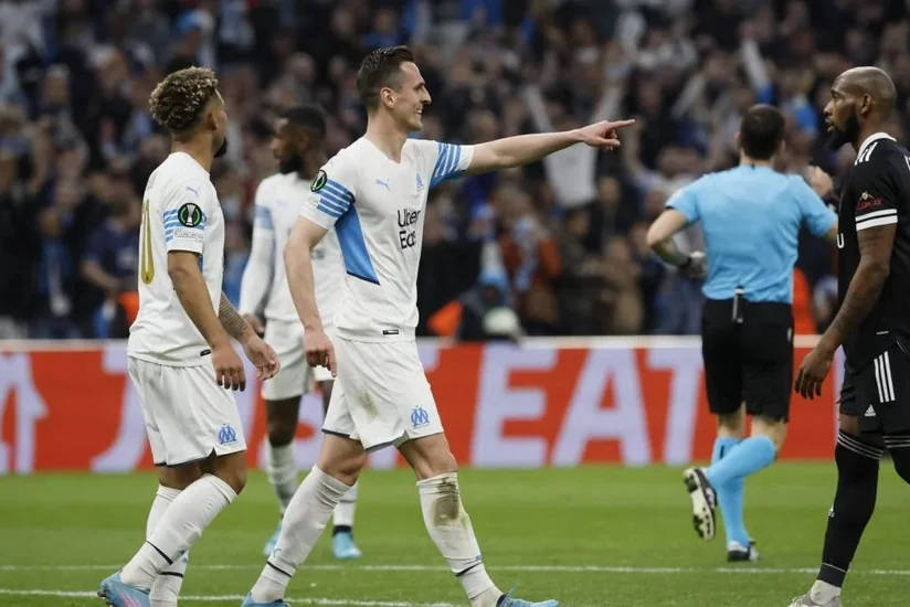 UEFA Qarabağla oyunda dubl etmiş futbolçunu fərqləndirib