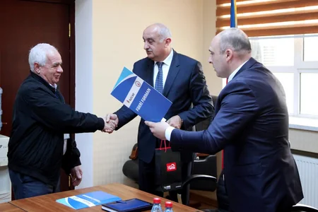 Azəriqazda Ümumdünya əməyin mühafizəsi günü münasibəti ilə yığıncaq keçirilib
