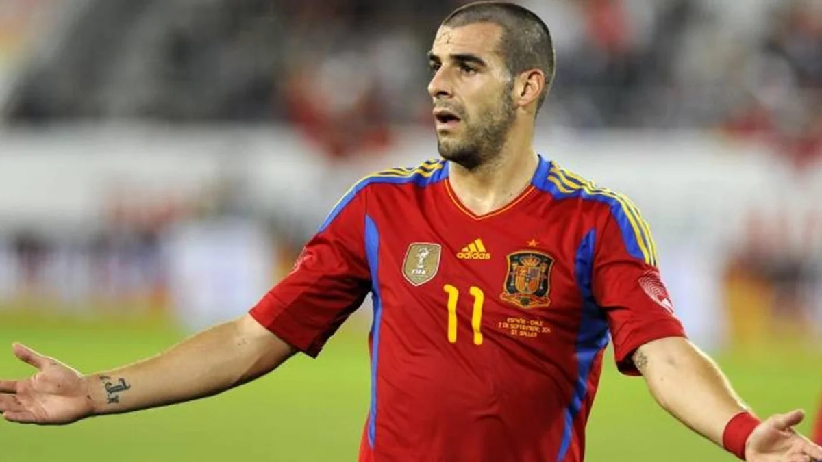 İspaniya millisinin sabiq futbolçusu karyerasını bitirib