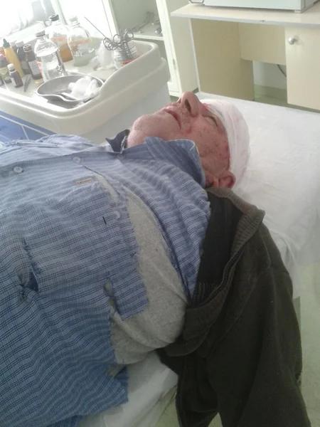 ​Azərbaycanda sürücü ahıl kişini maşınla vuraraq qaçıb - FOTO - YENİLƏNİB