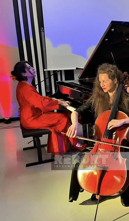 Parisdə incəsənət tədbirində Azərbaycanın görkəmli musiqiçilərinin əsərləri ifa edilib