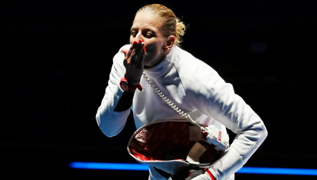 Macar qılıncoynadan Emeşe Sas Olimpiadanın qızıl medalını qazanıb