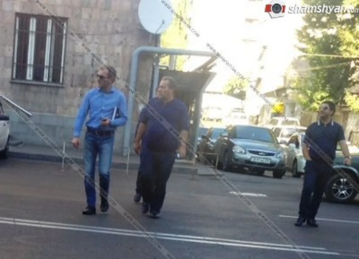 Ermənistan Polis Qoşunlarının keçmiş komandanı vəzifə səlahiyyətlərini aşmaqda ittiham olunur - YENİLƏNİB