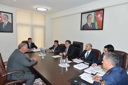 Vergilər naziri Füzulidə vətəndaşları qəbul edib