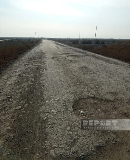 Ağdaşın Qaradeyin kəndinin yolları bərbad vəziyyətə düşüb