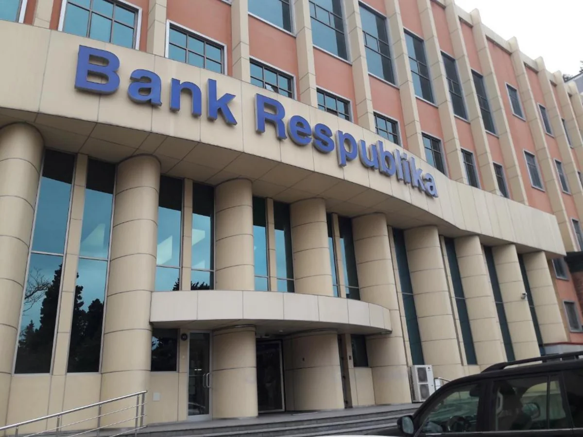 Bank Respublikanın əsas səhmdarı Bankdakı payını artırıb