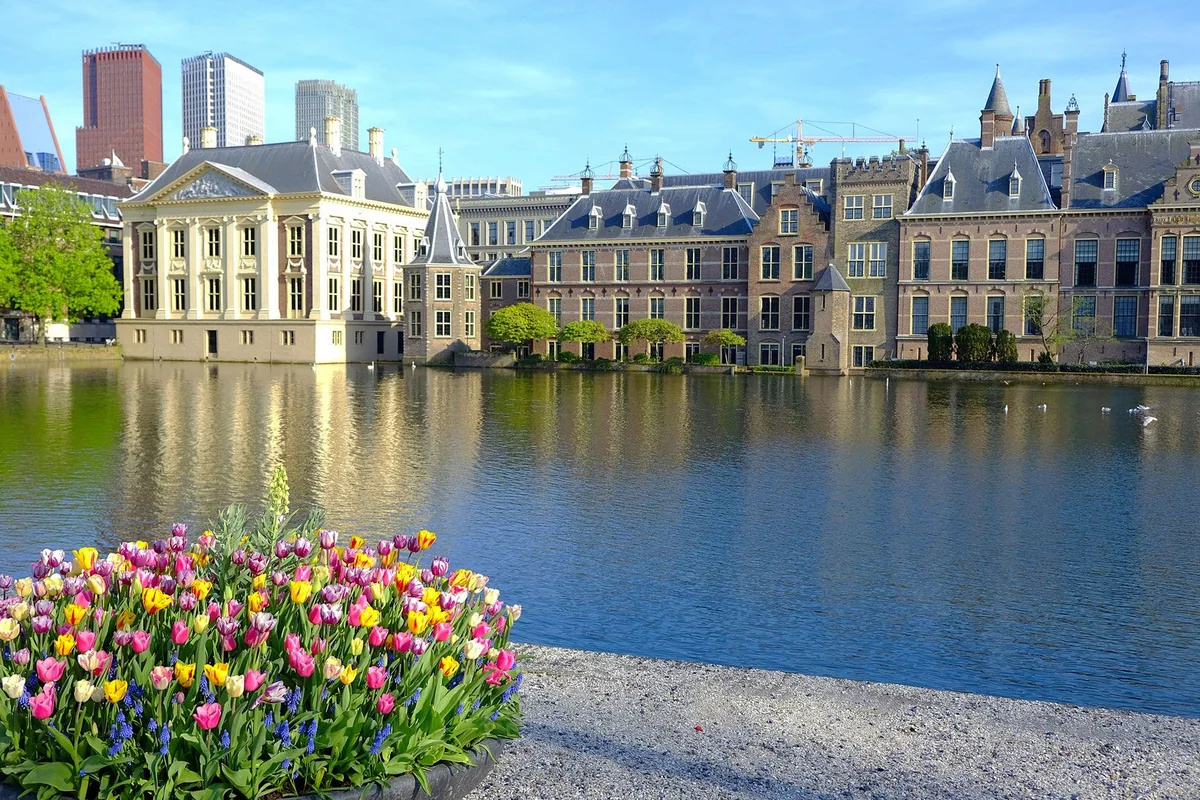 Media: The Hague will ask for temporary lifting of sanctions against Russia because of gas