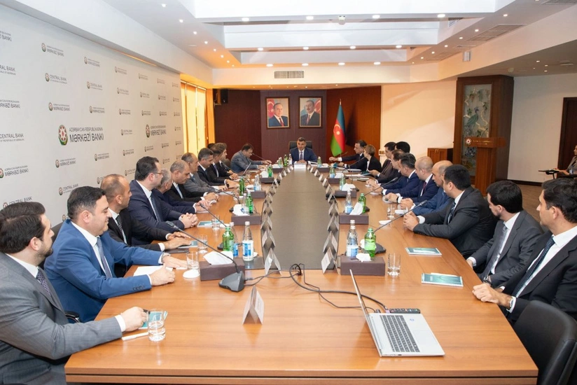 Глава ЦБА обсудил со страховщиками итоги I полугодия