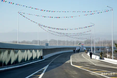 Azərbaycanla Rusiya sərhədində yerləşən Samur çayı üzərində yeni körpü açılıb - FOTOLAR