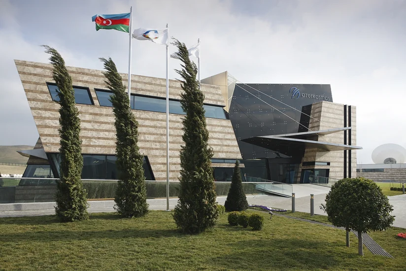 “Azərkosmos” yeni əməkdaşlıq müqavilələri imzalayıb