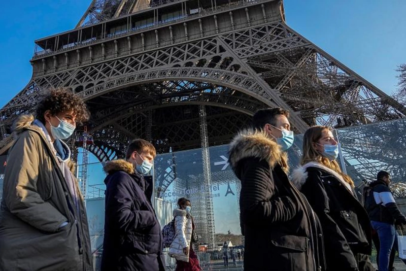 France imposes COVID restrictions on attending sporting events