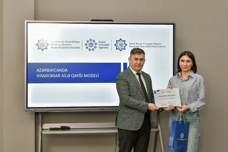 “Övladlığa götürmə sahəsində göstərilən xidmətlər”lə bağlı media nümayəndələrinə təlim keçirilib