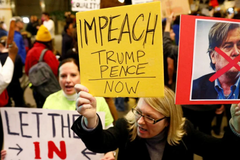 Мнения американцев по поводу импичмента Дональду Трампу разделились