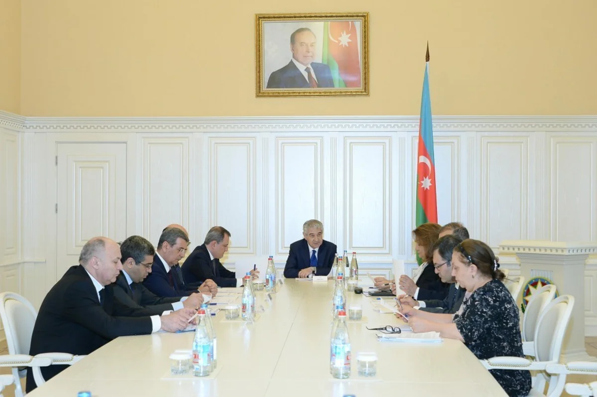 Nazirlər Kabineti yanında Yetkinlik yaşına çatmayanların işləri və hüquqlarının müdafiəsi üzrə komissiyanın iclası keçirilib