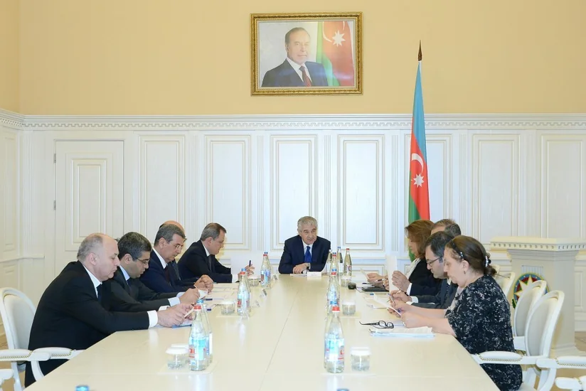 Nazirlər Kabineti yanında Yetkinlik yaşına çatmayanların işləri və hüquqlarının müdafiəsi üzrə komissiyanın iclası keçirilib