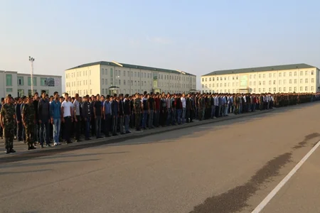 Azərbaycanın müdafiə naziri təlimlərə cəlb edilən ehtiyatdan çağırılmış hərbi vəzifəlilərlə görüşüb - FOTOSESSİYA