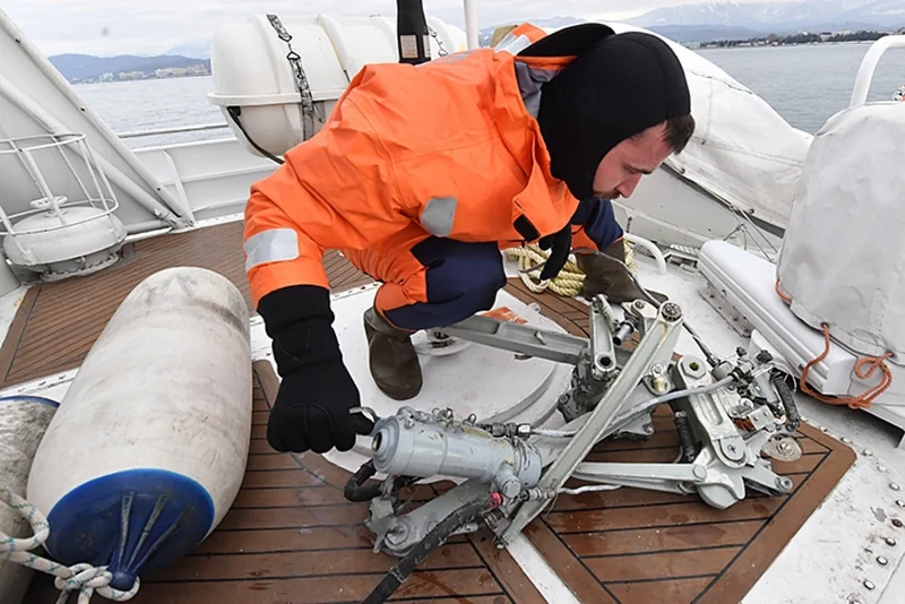 В Черном море обнаружено более 1,5 тыс. обломков Ту-154