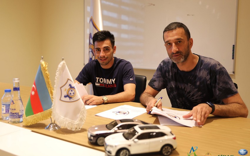 Qarabağ yeni transferi ilə müqavilənin müddətini açıqlayıb