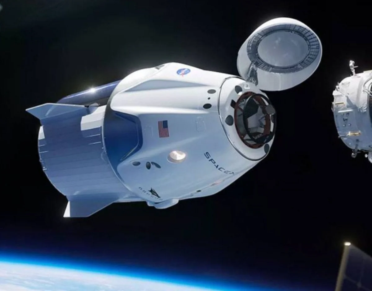 “SpaceX” şirkəti “Crew Dragon”un buraxılışını təxirə salıb