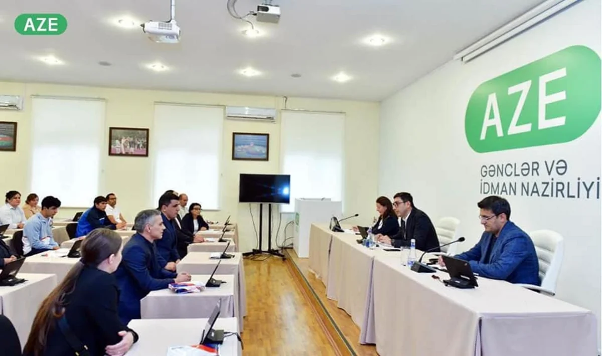 Fərid Qayıbov beynəlxalq yarışlarda uğur qazanmış idmançıları qəbul edib