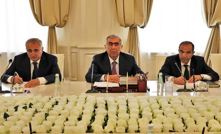 ​Azəravtoyolda İran nümayəndə heyəti ilə görüş keçirilib