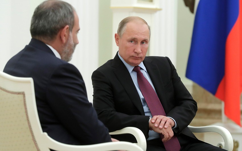Putin Paşinyanla Ermənistan-Azərbaycan sərhədindəki vəziyyəti müzakirə edib