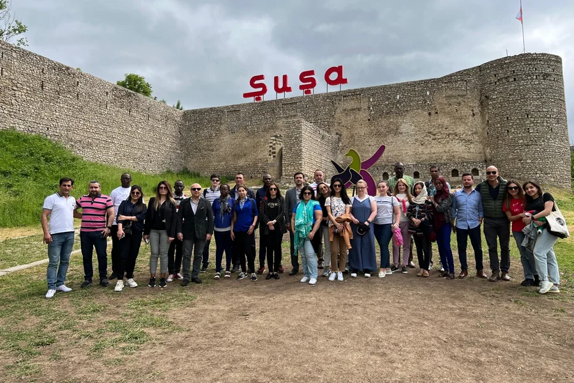 Xarici diplomatlar Şuşaya səfər edib