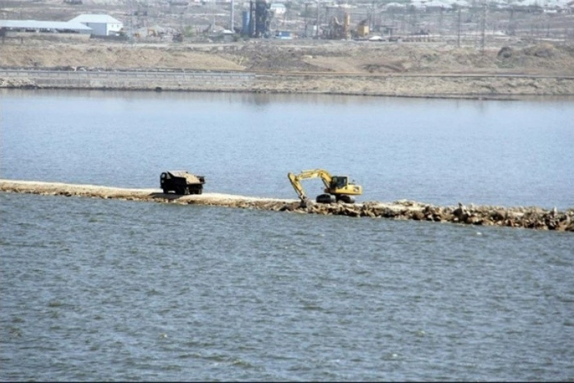 Xocəsən gölünün təmizlənməsinə başlanılır