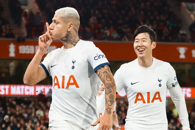 İngiltərə Premyer Liqası: “Tottenhem” “Mançester Siti” ilə xallarını bərabərləşdirib