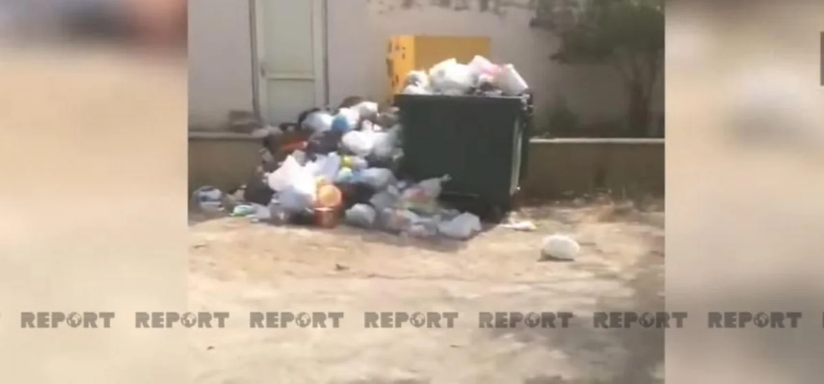 Bakıda poliklinikanın həyəti zibilliyə çevrilib - VİDEO