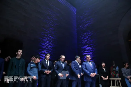 Azərbaycanın tarixi qəhrəmanları gənclərin gözü ilə sərgisinin təqdimat mərasimi keçirilib - FOTO