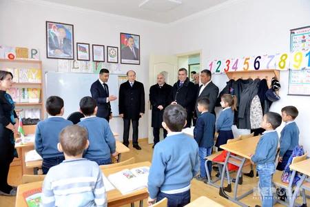 Ədliyyə naziri Cocuq Mərcanlıda vətəndaşları qəbul edib