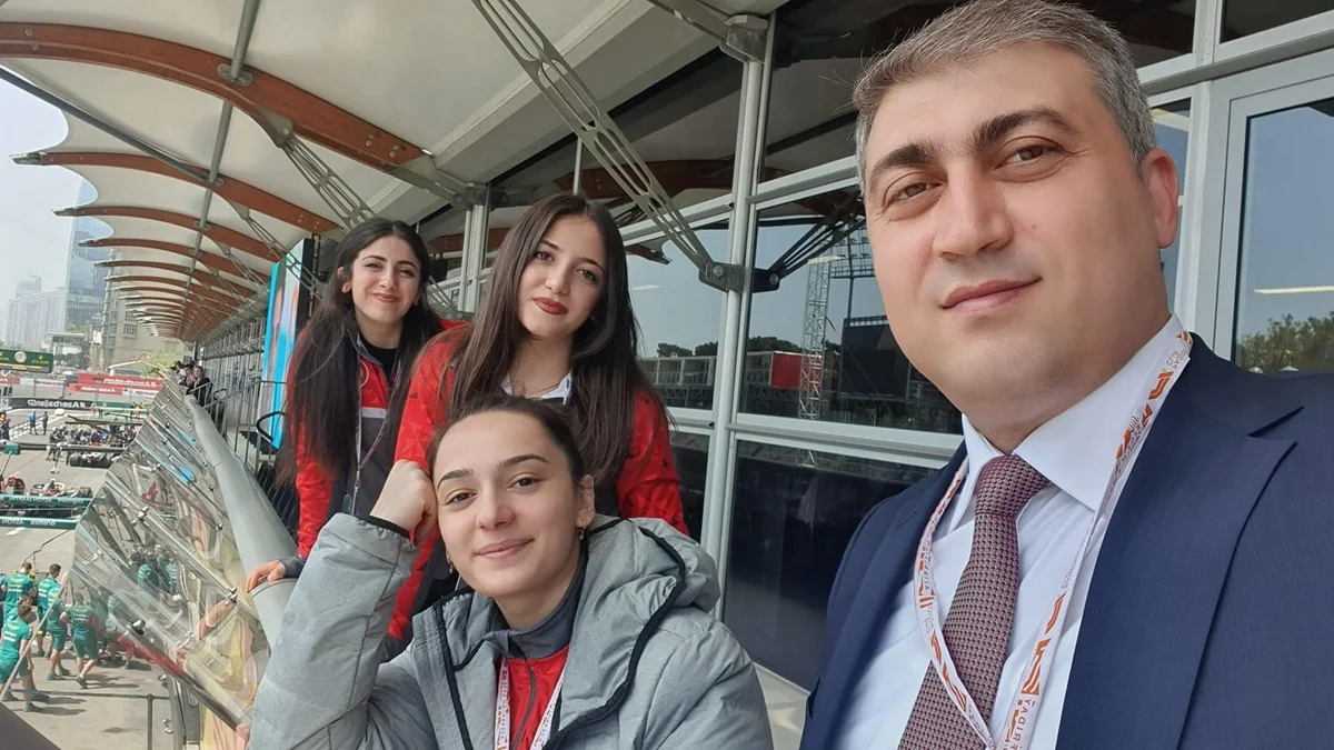 Türkiyəli ağırlıqqaldıranlar Formula 1 üzrə Azərbaycan Qran-prisini izləyirlər - VİDEO