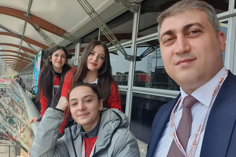 Türkiyəli ağırlıqqaldıranlar Formula 1 üzrə Azərbaycan Qran-prisini izləyirlər - VİDEO