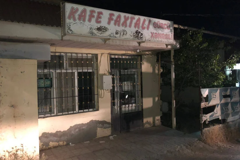 В Баку выявлены кафе - нарушители карантина
