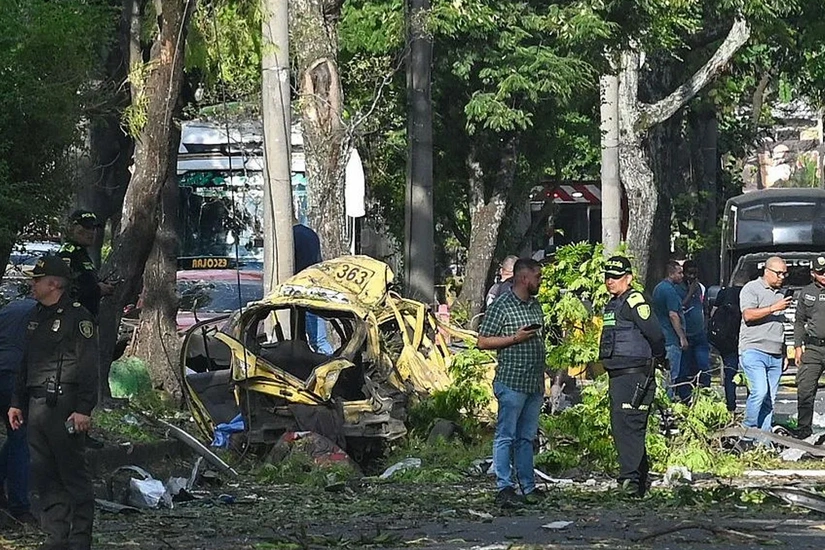 Kolumbiyada iki terror aktı nəticəsində 20-yə yaxın adam ölüb, onlarla insan yaralanıb