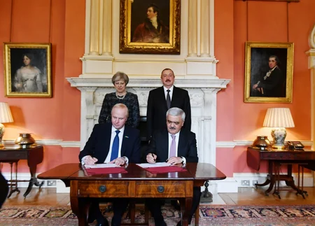 President Ilham Aliyev met with UK Prime Minister Theresa May