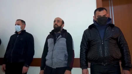Tovuzda evlərdən yarım milyonluq qızıl oğurlayan dəstə saxlanılıb