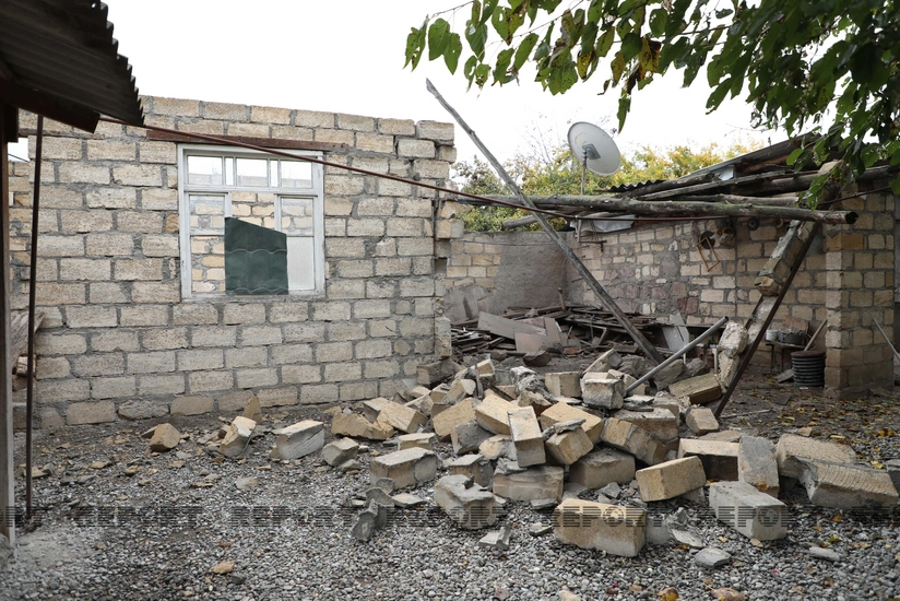 Artillery shell fired by Armenians hits a house in Tartar